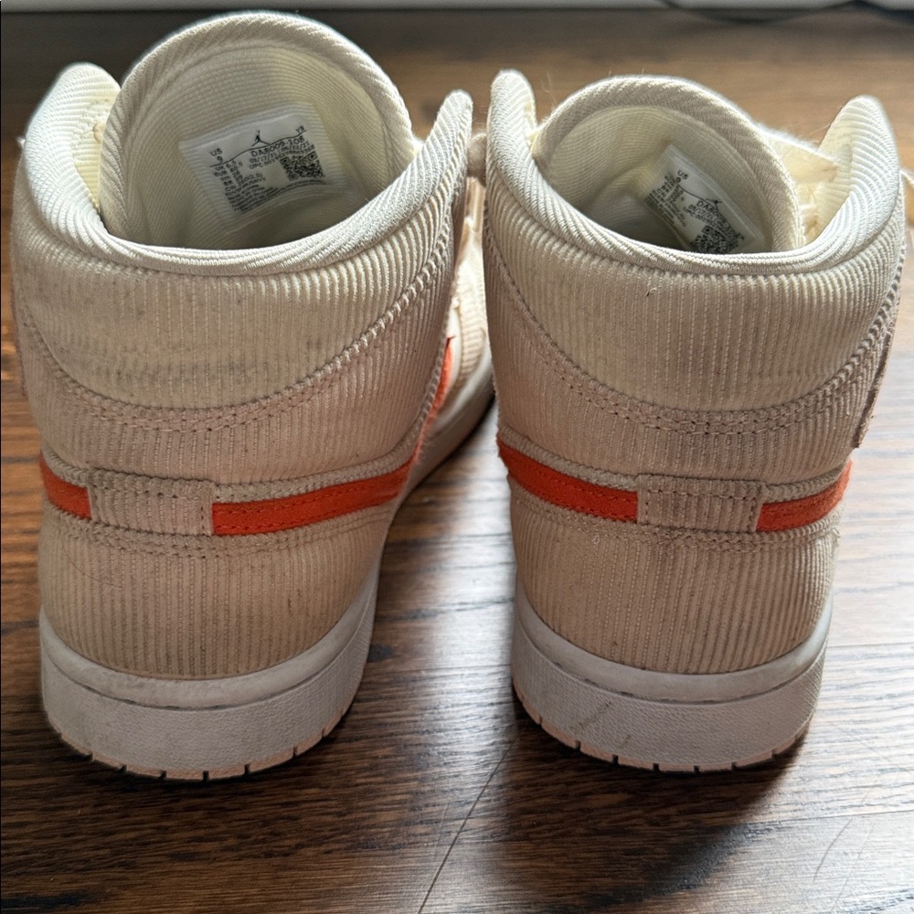Air Jordan 1 Mid SE “Corduroy” – Women’s 9 - Picture 5 of 7
